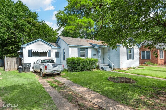 Building Photo - Home For Rent!