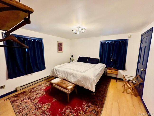 Building Photo - 84 Country Rd