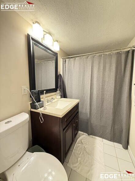 Building Photo - 16 Winter St