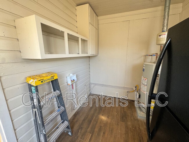 Building Photo - 1826 Clearwater Dr SE