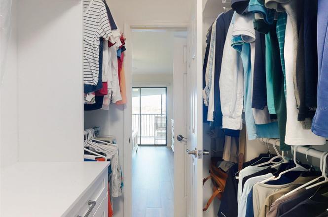 Building Photo - 454 Bouchelle Dr