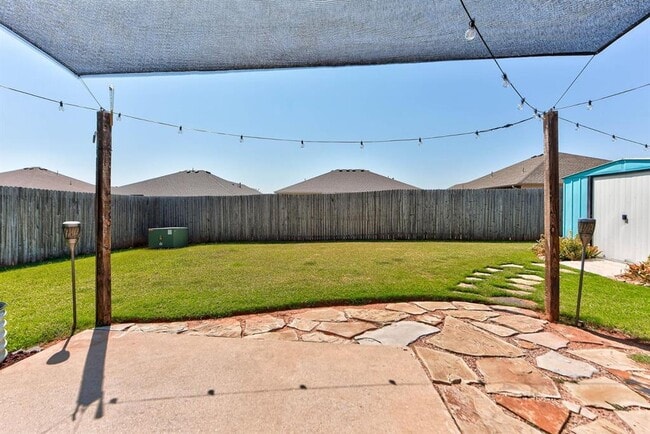 Building Photo - 11800 NW 136th Terrace