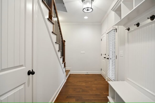 Building Photo - 1212 Sand Pine Dr