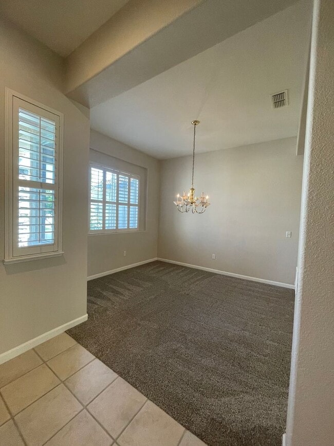 Building Photo - Senior Community for those 55+ Large 2 bedroom, 2 bath with bonus room!  All modern amenities!