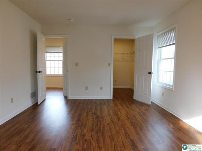 Building Photo - 821 Masslich St