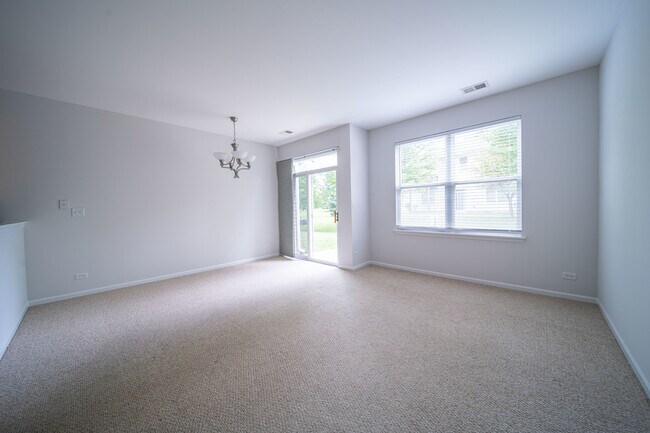 Building Photo - 1450 Prescott Dr