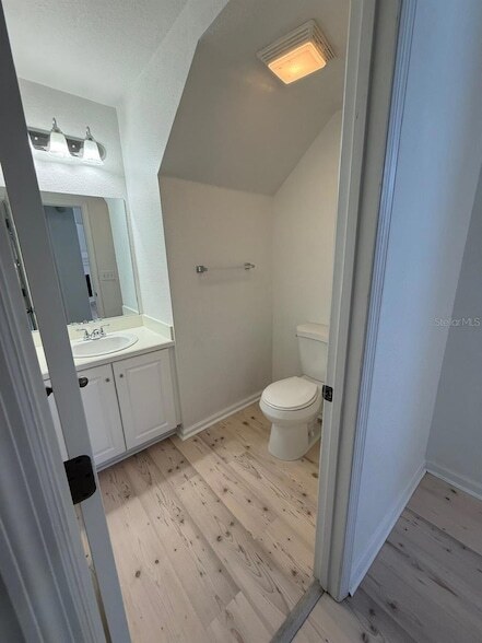 Building Photo - 6048 SW 49th Ave