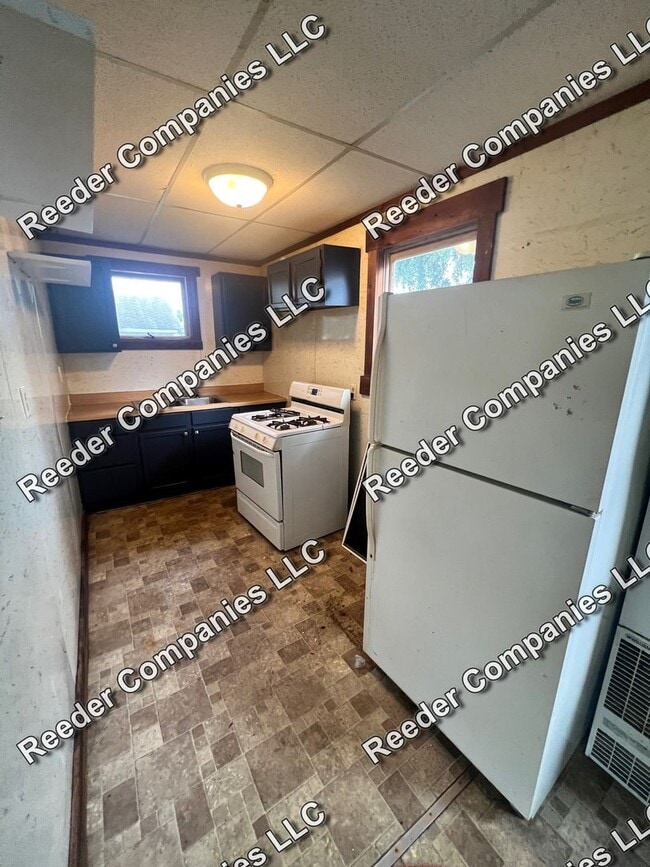 Building Photo - 2 bedroom home in South Hammond!