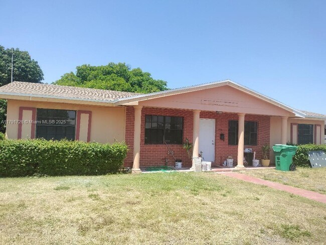Primary Photo - 17032 NW 49th Ct