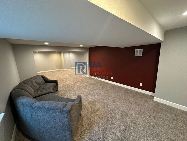 Building Photo - 4854 S Sicily St