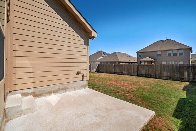 Building Photo - Newly Built 3 Bedroom, 2 Bath Home in Aval...