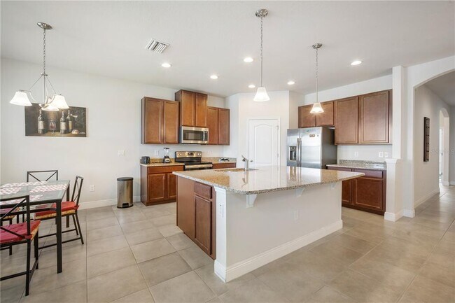 Building Photo - 18625 Hunters Meadow Walk