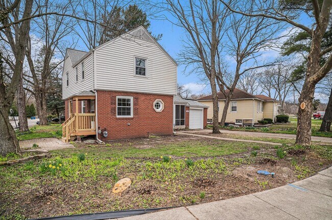 Building Photo - 138 N Howard Ct