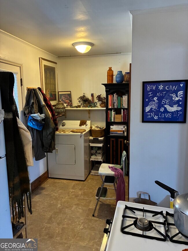 Building Photo - 152 Buena Vista Ave