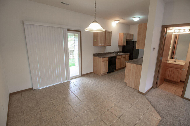 Building Photo - 1639 Citadel Dr