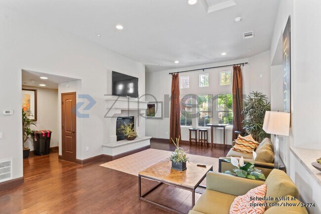 Building Photo - 929 Glen Valley Terrace