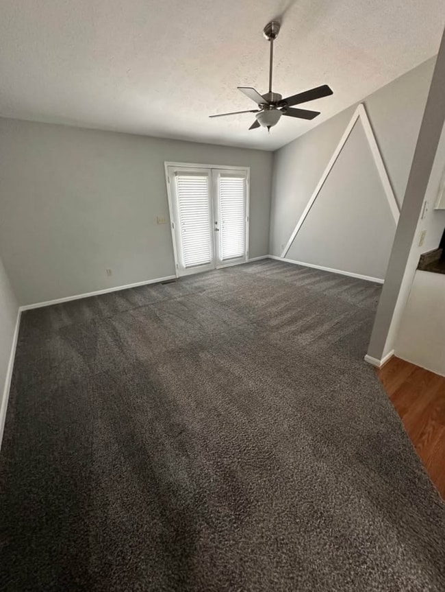 Building Photo - 1124 Kims St