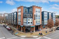 Building Photo - Urbane