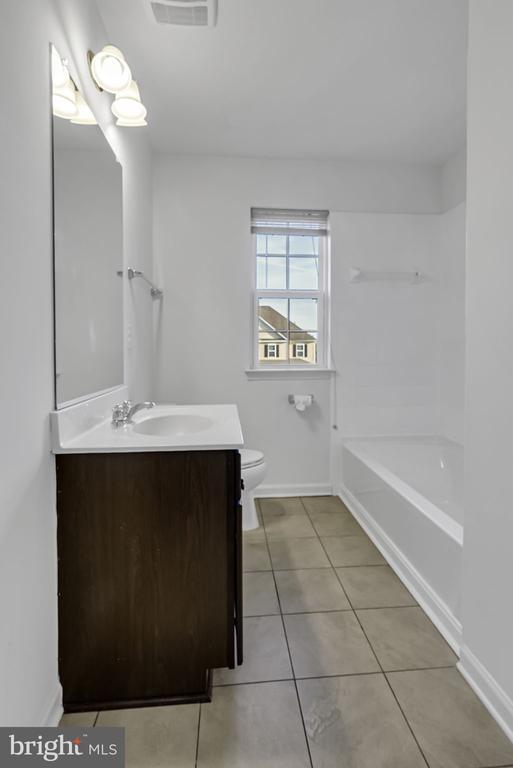 Building Photo - 40560 Aldie Springs Dr