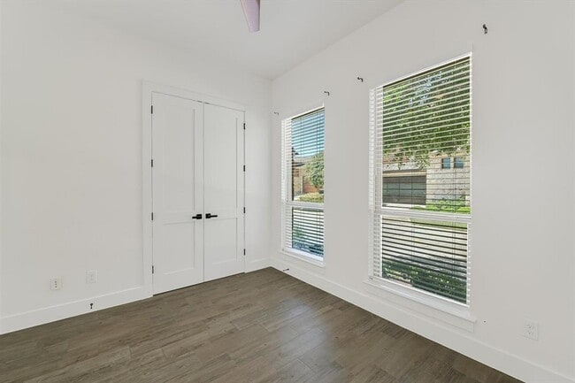 Building Photo - 508 Baylee Love Ln E