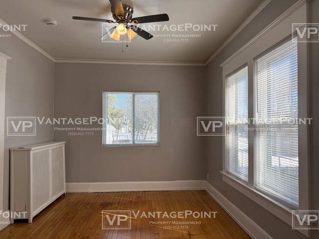 Building Photo - 722 Bond St