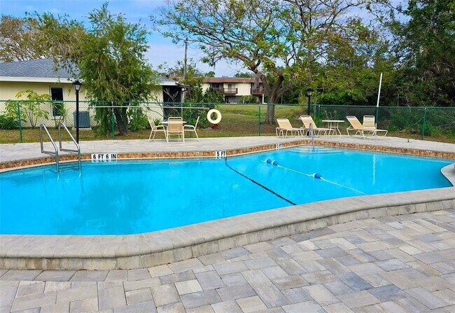 Building Photo - 3333 Ramblewood Ct