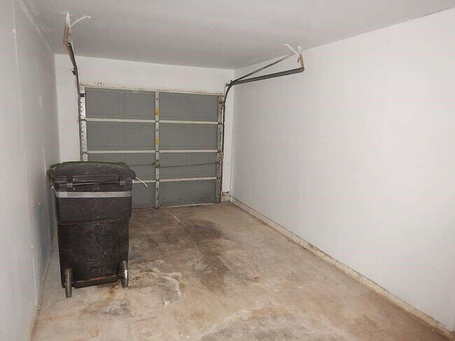 Building Photo - 11503 Bay Cedar Dr