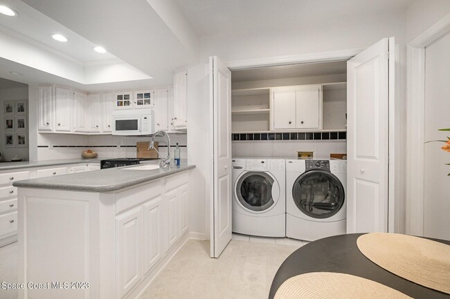 Building Photo - 116 Skyline Cir