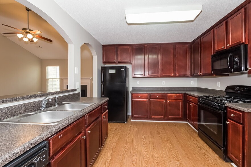 Building Photo - 656 Penstock Path