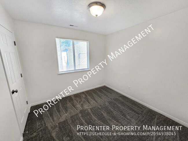 Building Photo - 551 S 375 W