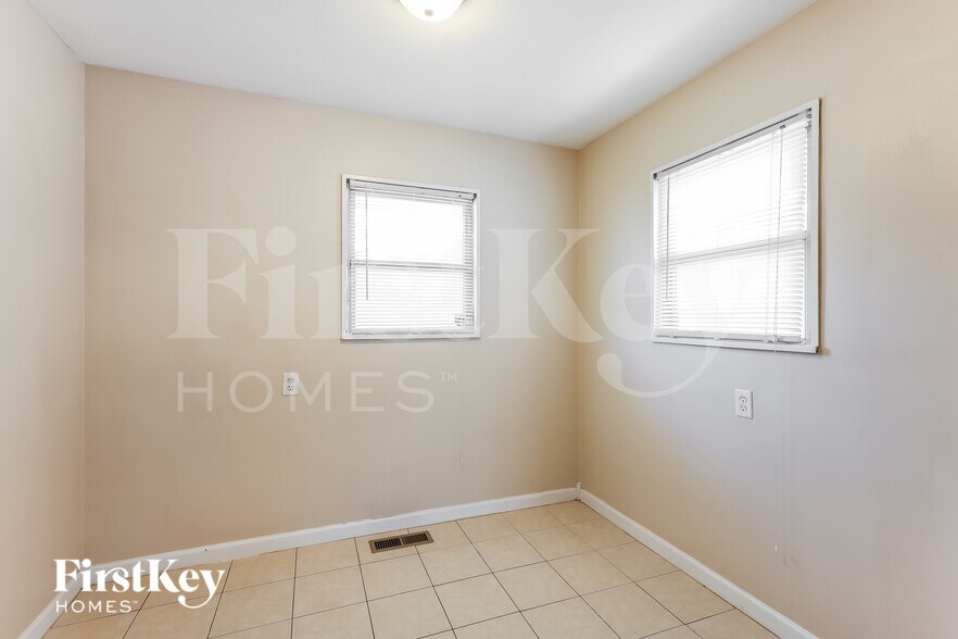 Building Photo - 4749 Normal Ave