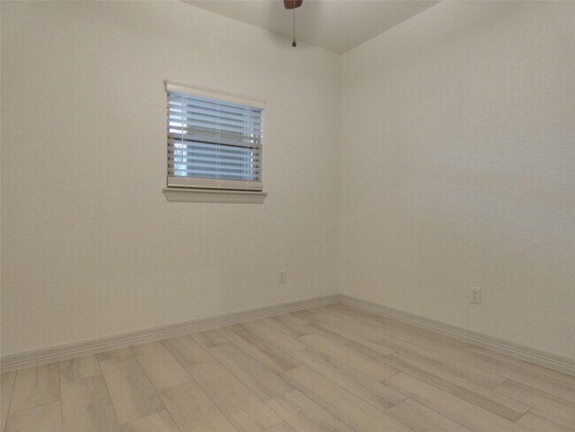 Building Photo - 4832 FM 2218 Rd