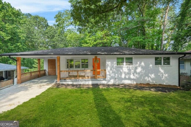 Building Photo - 2430 Hanford Dr SW