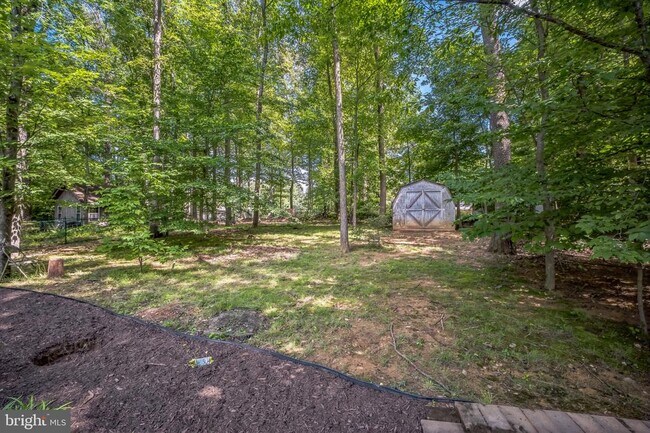 Building Photo - 7826 Glenister Dr