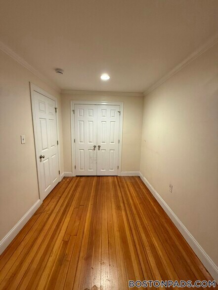 Building Photo - 234 Lexington St