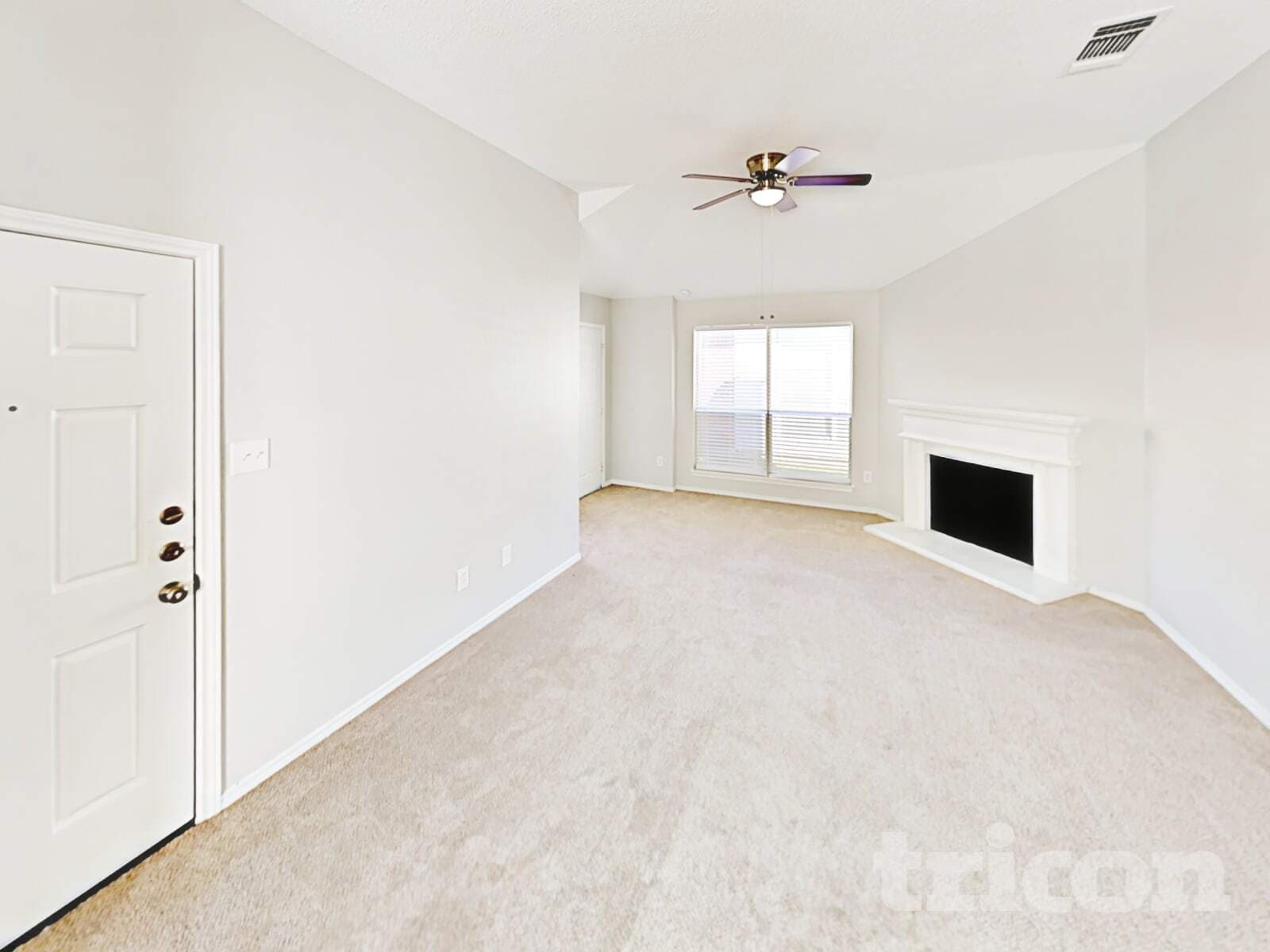 Building Photo - 10525 Flamewood Dr