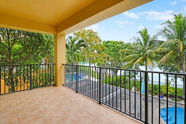 Building Photo - 5029 Forest Dale Dr
