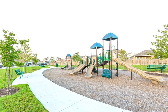 Building Photo - 5219 DAWN BREAK