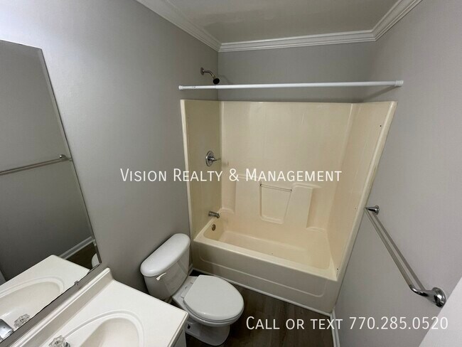 Building Photo - 1040 Thomasville Estates Dr SE