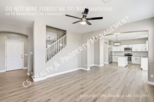 Building Photo - 17335 W Woodlands Ave