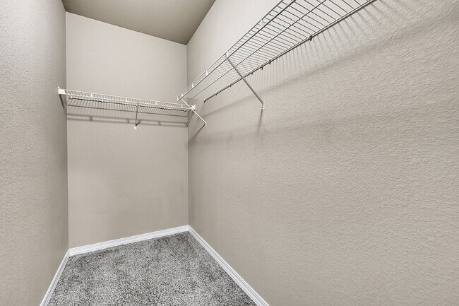 Building Photo - $2,995.00 - 6 Bedrooms, 3 Bathrooms, Singl...