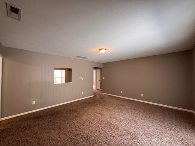 Building Photo - 5828 Victory Ave