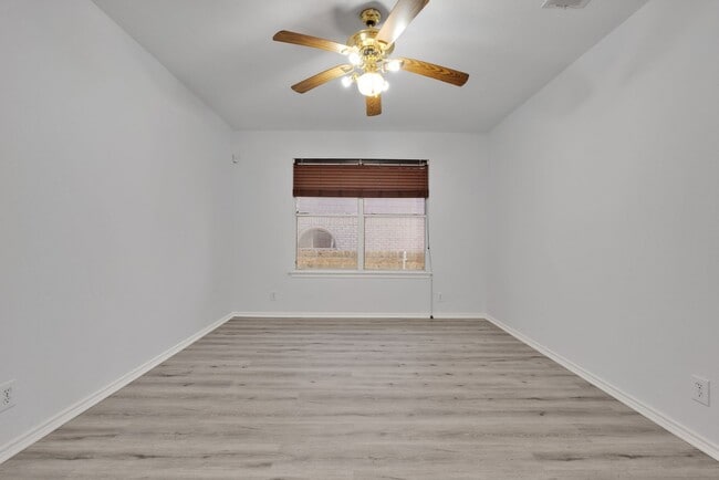 Building Photo - Charming 4-Bedroom Home in a Gated Community- Near Randolph AFB and JB Ft Sam Houston!