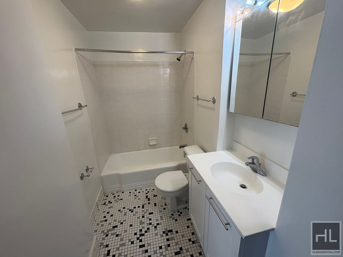 Building Photo - EAST 36 STREET