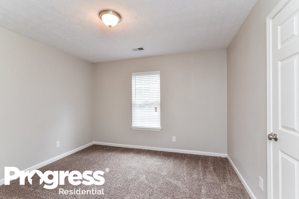 Building Photo - 300 Mephisto Cir