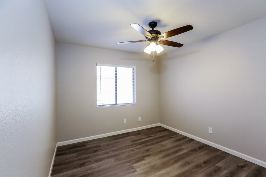 Building Photo - 11328 E Caballero St