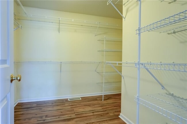 Building Photo - 83 Angels Path