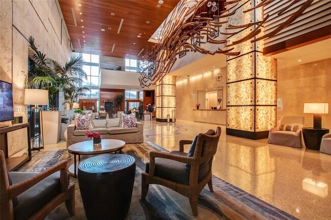 Building Photo - 6801 Collins Ave