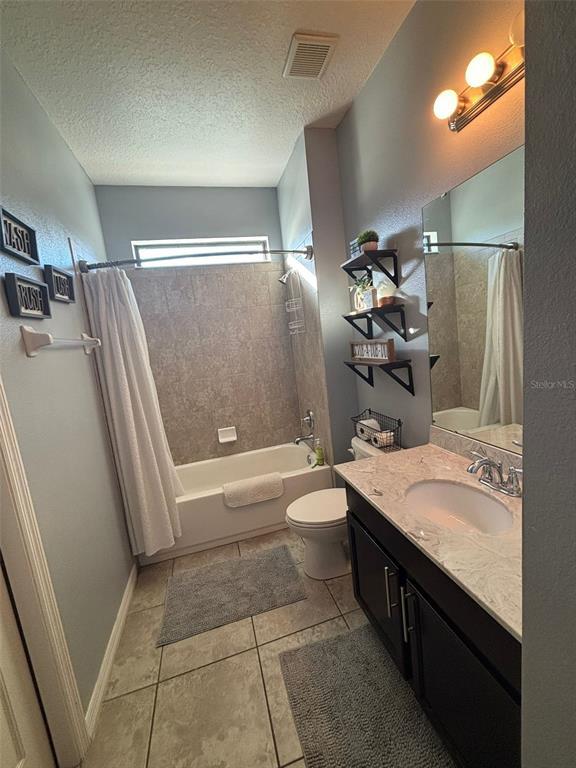 Building Photo - 1000 Vicenza St