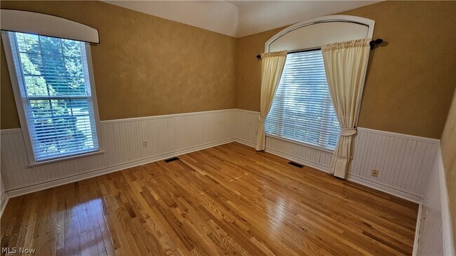 Building Photo - 7235 Dursley Ct